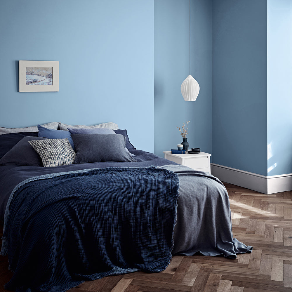 Crown Paint Powder Blue Mid Sheen Wall & Ceiling Paint | 5L, Breatheasy