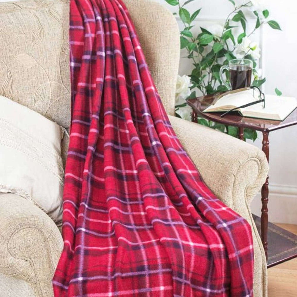Country Club Tartan Fleece Throw - 120 x 150cm - Red