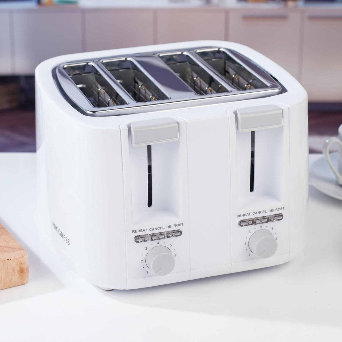 Progress White 4 Slice Toaster | 1500W - Choice Stores