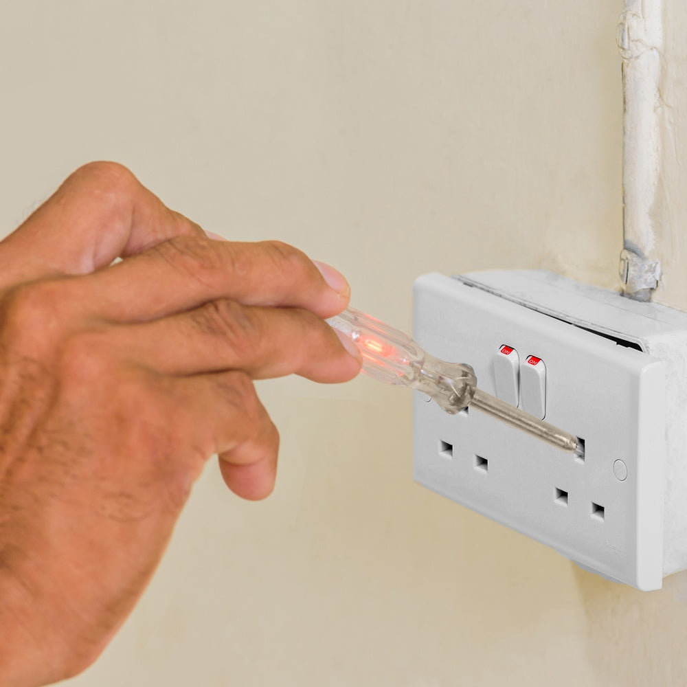Dekton Mains Tester - 7.5in
