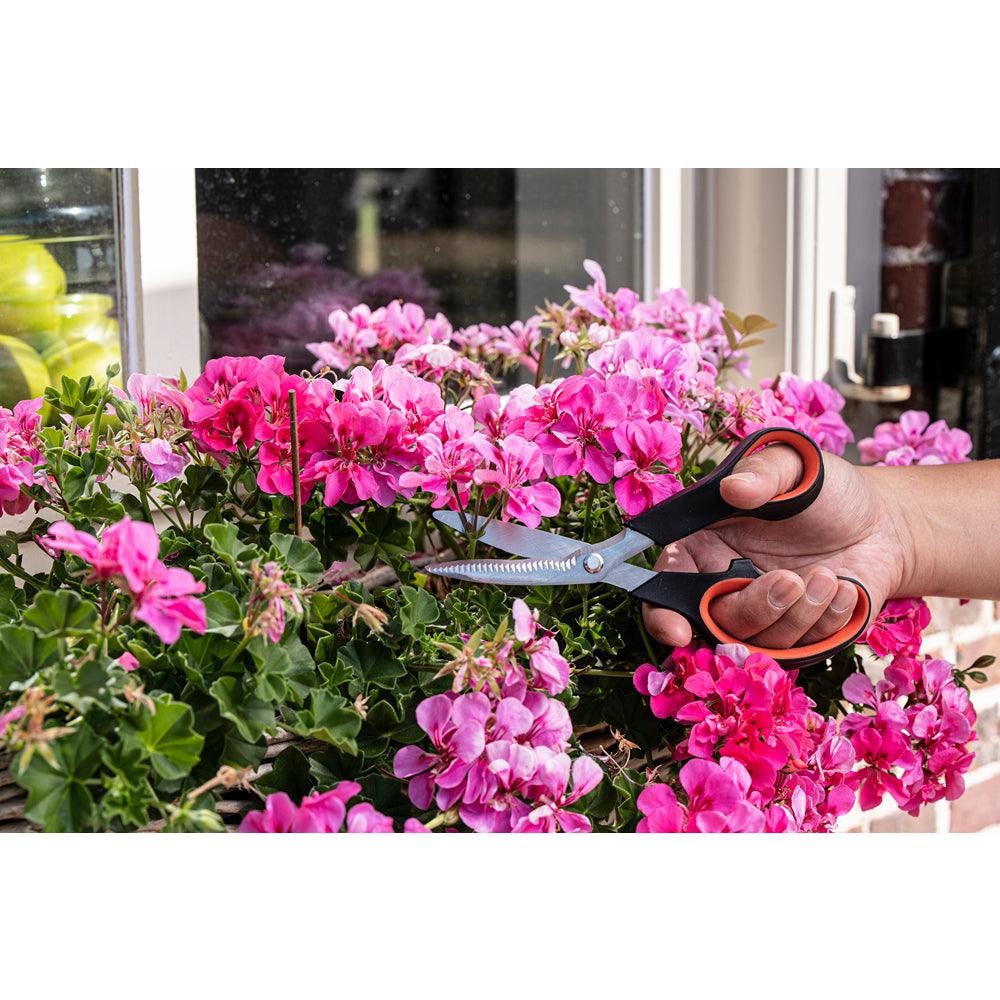 Black + Decker Garden Flower Shears | 20.2cm - Choice Stores
