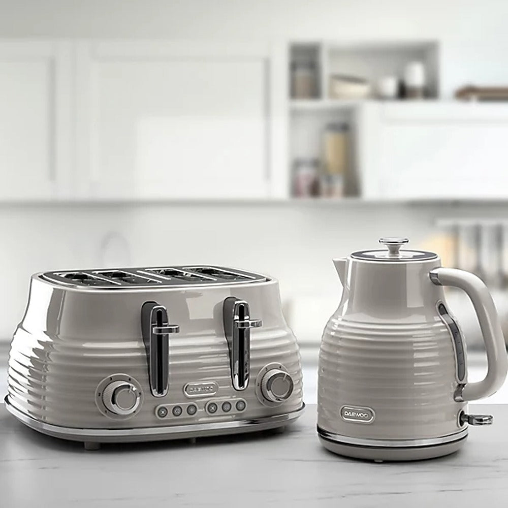 Daewoo Sienna Taupe 4 Slice Toaster | Defrost, Reheat, Cancel