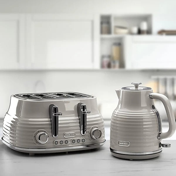 Daewoo Sienna Taupe 4 Slice Toaster | Defrost, Reheat, Cancel