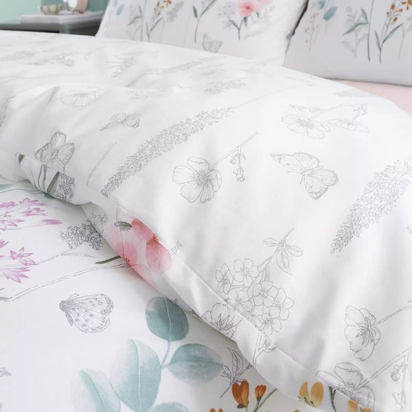 Catherine Lansfield Emilia Floral White Reversible Quilt Set | King Size
