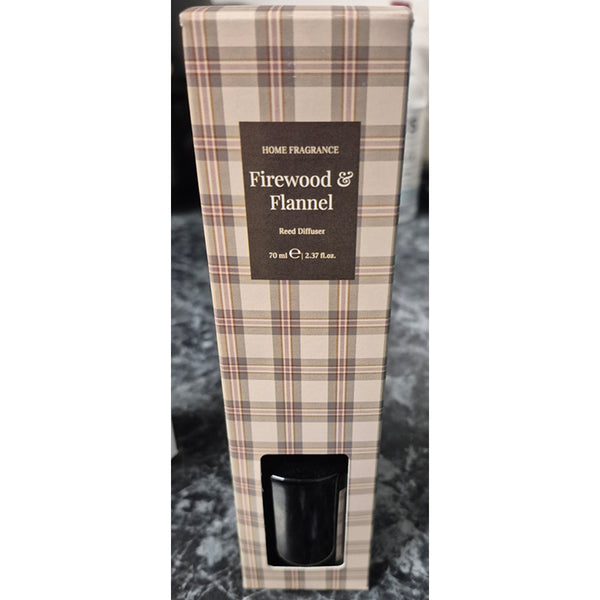 Christmas Green Firewood & Flannel Diffuser | 70 ml, Flameless