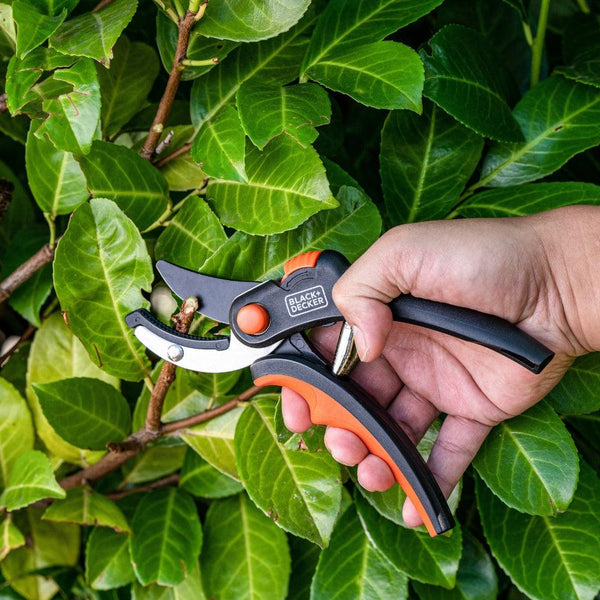 Black + Decker Anvil Pruner