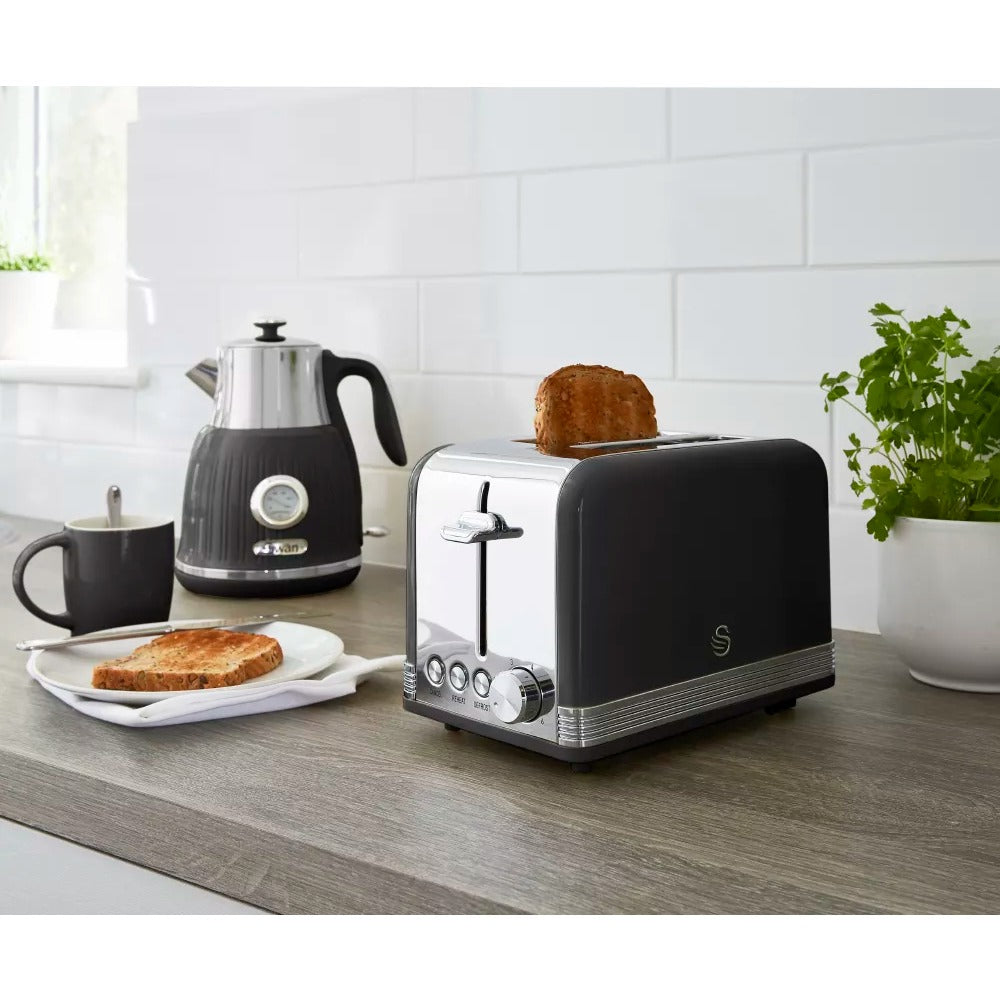 Swan Retro Black 4 Slice Toaster | Browning Control, Cancel, Reheat, Defrost