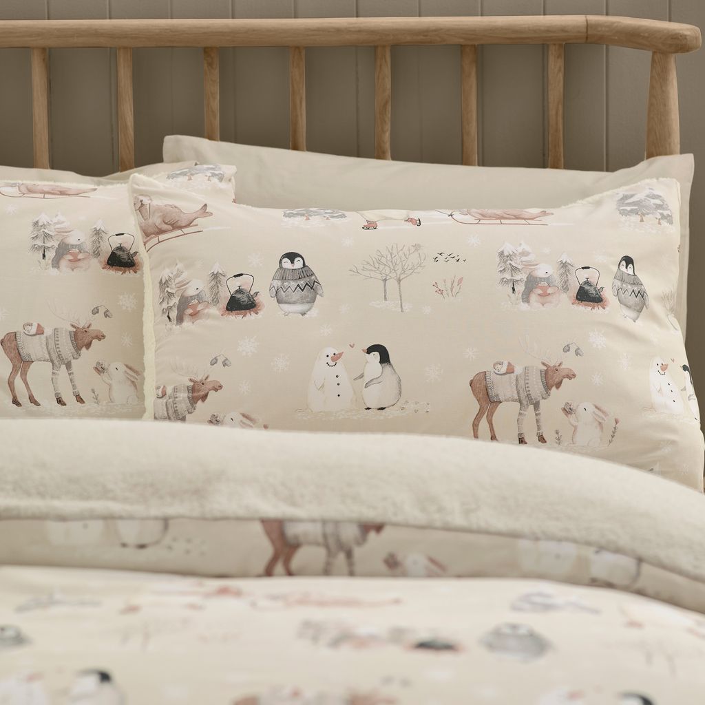 Catherine Lansfield Winter Friends Natural Quilt Set | Single, Plush Reverse