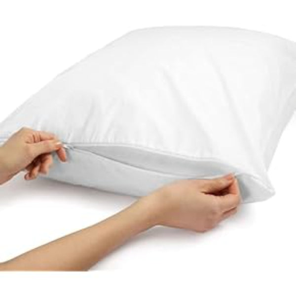 White Zip-On Stain-Resistant Pillow Protector | 44 x 72cm, Anti-Mould