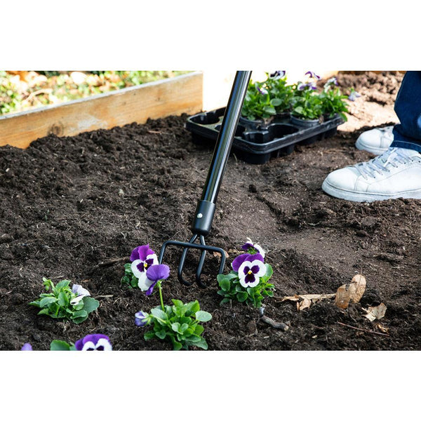 Black + Decker Fibreglass Cultivator with 4 Prongs | 148 x 12 x 10cm - Choice Stores