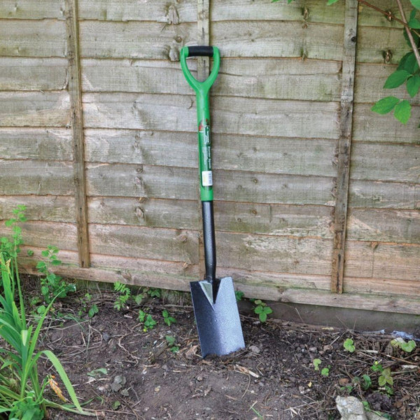 Kingfisher Border Spade | Carbon Steel - Choice Stores