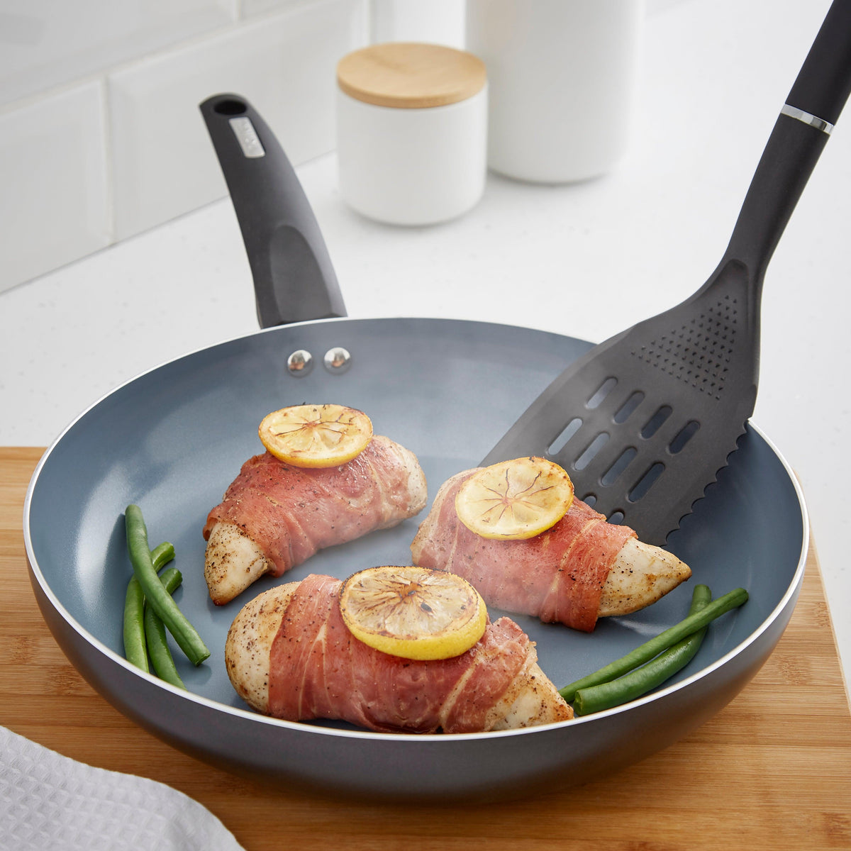 Tower Cerasure Non-Stick Frying Pan | 30cm - Choice Stores